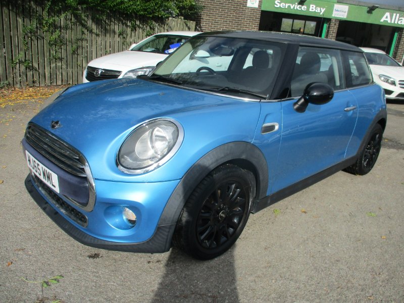 Blue Mini Hatch 1.5 Cooper Hatchback 3dr Petrol Manual Euro 6 s/s 136 ps