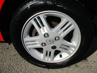 /photos/9743/6f1d8c2a-66da-b3c8-9255-06f4b80a2697_i320x240.jpg